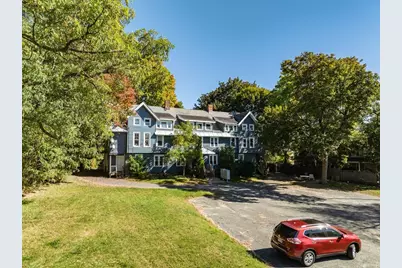 162 Woodlawn Ave, Pittsfield, MA 01201 - Photo 1