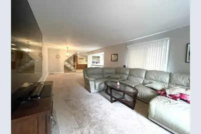 421 Captain Eames Cir #421, Ashland, MA 01721 - Photo 7