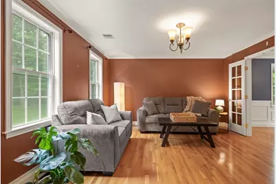 5 Winchester Rd, Medway, MA 02053 - Photo 9