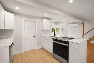 86 Lakeview Ave, Taunton, MA 02780 - Photo 13