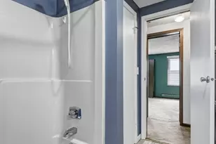 340 Dale St, Chicopee, MA 01013 - Photo 21