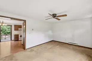 340 Dale St, Chicopee, MA 01013 - Photo 7