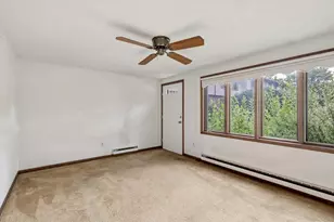340 Dale St, Chicopee, MA 01013 - Photo 5