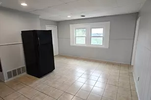 487 4th St, Fall River, MA 02721 - Photo 3