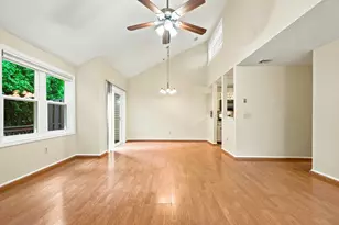 28 D Country Club Ln, Milford, MA 01757 - Photo 11
