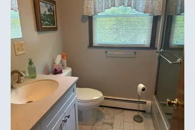 568 Lantern Ln, New Bedford, MA 02740 - Photo 9