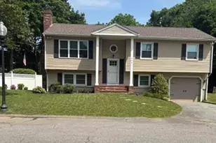 568 Lantern Ln, New Bedford, MA 02740 - Photo 1