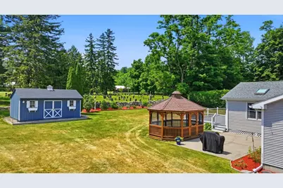 15 Tiffany Lane, Northampton, MA 01062 - Photo 5