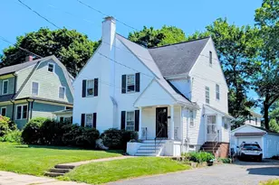 142 Jackson St, Newton, MA 02459 - Photo 1