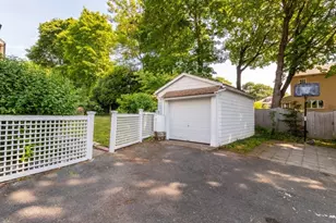 142 Jackson St, Newton, MA 02459 - Photo 33