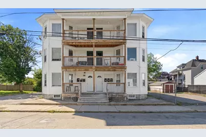 271 Coe St, Woonsocket, RI 02895 - Photo 1
