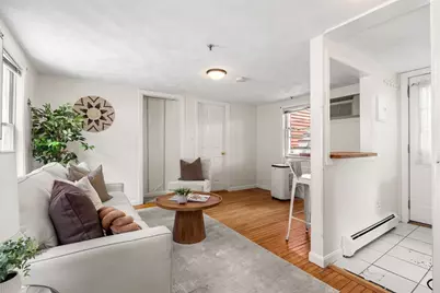 21 Hawkes St #5, Marblehead, MA 01945 - Photo 5