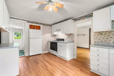 40 Fairfield St, Maynard, MA 01754 - Photo 3