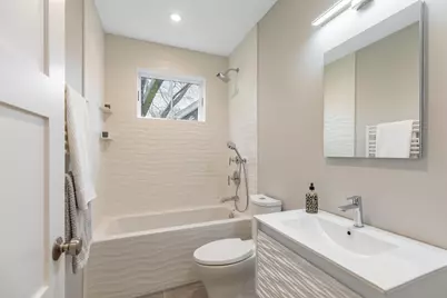 15 Gardner Rd #15, Cambridge, MA 02139 - Photo 9