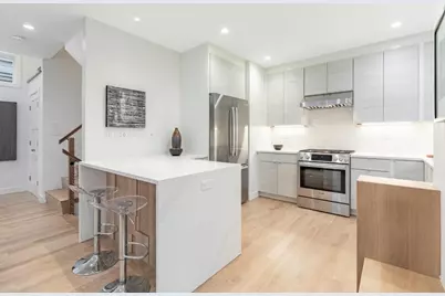 15 Gardner Rd #15, Cambridge, MA 02139 - Photo 5