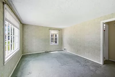92 Massreco St, Springfield, MA 01109 - Photo 9