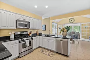 894 Liberty St, Braintree, MA 02184 - Photo 11