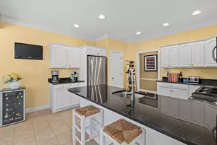 894 Liberty St, Braintree, MA 02184 - Photo 9