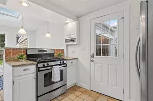 16 Bradley Woods Dr, Hingham, MA 02043 - Photo 5