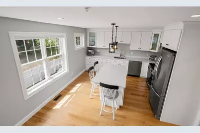 61 Valley St #1, Wakefield, MA 01880 - Photo 9