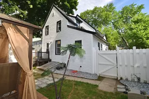 106 Suffolk St, Springfield, MA 01109 - Photo 17