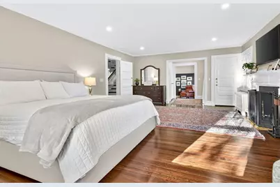 432 Dedham St, Newton, MA 02459 - Photo 17