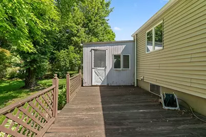 27 Kinnicutt Rd, Worcester, MA 01602 - Photo 29