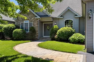 894 Liberty St, Braintree, MA 02184 - Photo 1