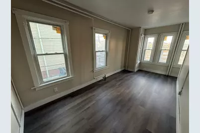 162 Sawyer St, New Bedford, MA 02746 - Photo 11