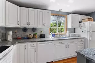 3 Pudding St, Uxbridge, MA 01569 - Photo 13