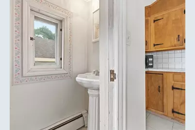 17 Munroe Street, Lynnfield, MA 01940 - Photo 7
