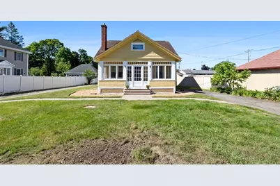 17 Munroe Street, Lynnfield, MA 01940 - Photo 33