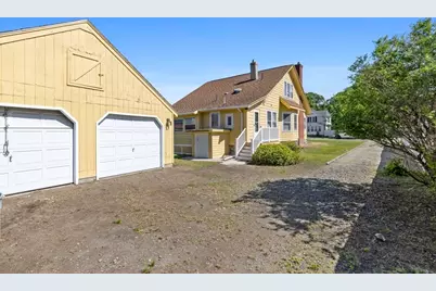 17 Munroe Street, Lynnfield, MA 01940 - Photo 31