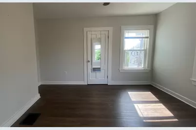 5 Blaine Ave #2, Beverly, MA 01914 - Photo 3