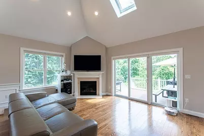 64 Evergreen Avenue #8, Bedford, MA 01730 - Photo 9