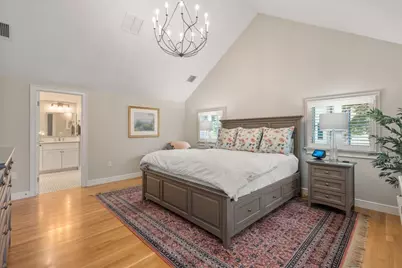 10 Auburn Rd, Wellesley, MA 02481 - Photo 15
