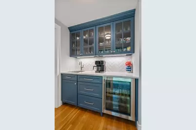 10 Auburn Rd, Wellesley, MA 02481 - Photo 9