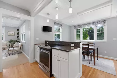 5 Vine St, Amesbury, MA 01913 - Photo 11