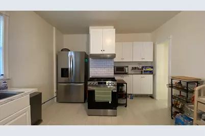 585 Western Ave #1, Lynn, MA 01904 - Photo 9