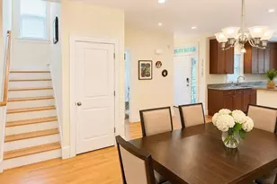 17 Courtyard Pl, Lexington, MA 02420 - Photo 9
