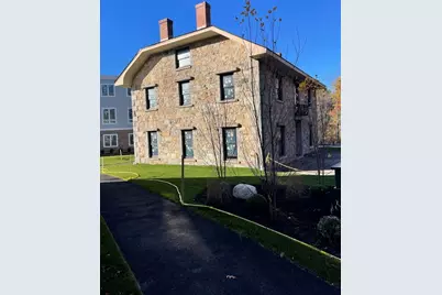 225 Middlesex Turnpike #107, Burlington, MA 01803 - Photo 3