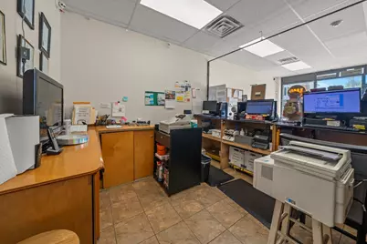 682 Broadway, Chelsea, MA 02150 - Photo 9