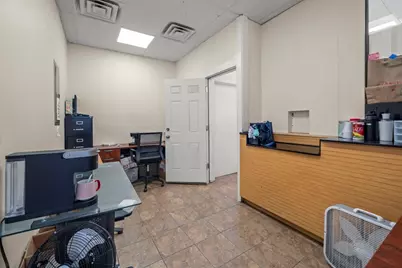 682 Broadway, Chelsea, MA 02150 - Photo 11