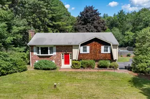 27 Hillside Dr, Sturbridge, MA 01566 - Photo 1