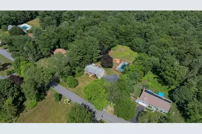 27 Hillside Dr, Sturbridge, MA 01566 - Photo 27
