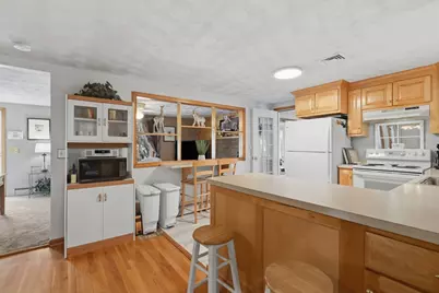 12 Edgewood Drive, Milford, MA 01757 - Photo 9