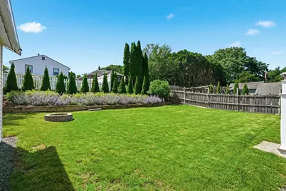 42 Matthies St, Beverly, MA 01915 - Photo 35