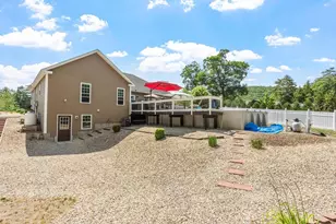 106 Drew Blvd, Orange, MA 01364 - Photo 7