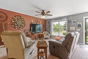 106 Drew Blvd, Orange, MA 01364 - Photo 13