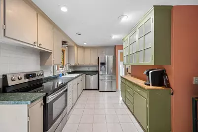 72 Mayfield St, Seekonk, MA 02771 - Photo 11